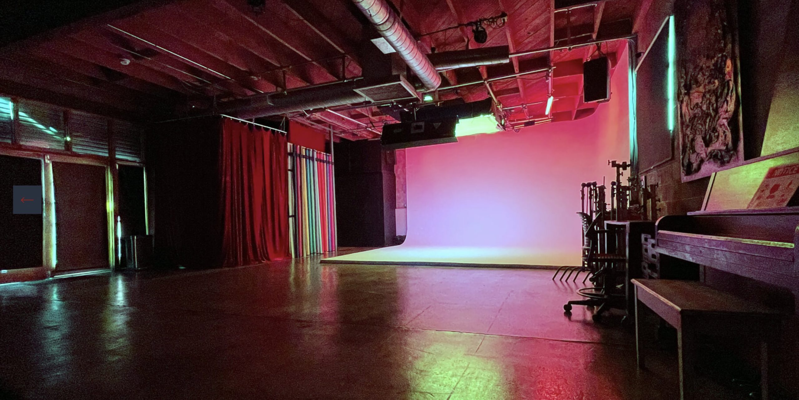 Cherry Soda Studios LA - Cyclorama with RGB lighting